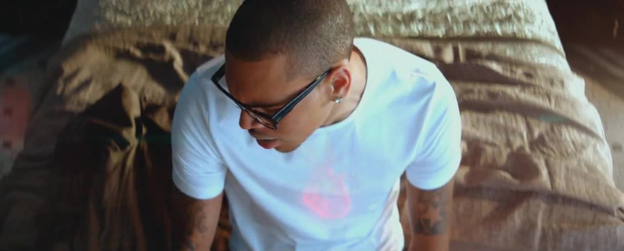 Chris Brown - Crawl